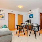 With Parking Space Privlaka, Zadar - 24611 * بريفلاكا