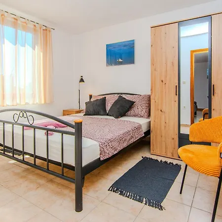 With Parking Space Privlaka, Zadar - 24611 بريفلاكا