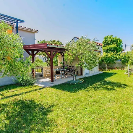 Appartement With Parking Space Privlaka, Zadar - 24611 Privlaka (Zadar)