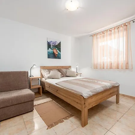 With Parking Space - Zadar - 24611